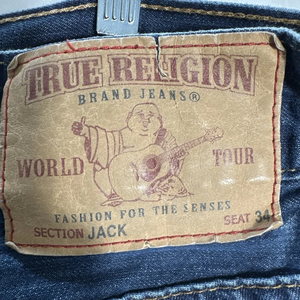 True Religion Mens Jeans RN# 112790 CA# 30427 Size 33 Medium Wash See Pictures